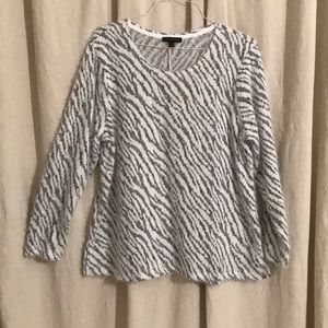 Like new condition. Zebra print sweater from Lane Bryant